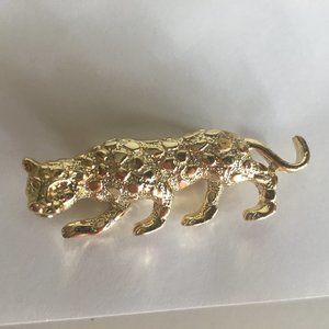 Gerry's Gold Tone Leopard Pin Brooch Spotted Cat